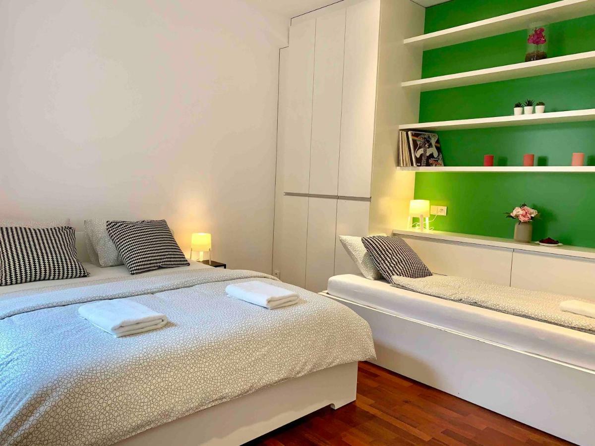 Luxury Apartment In The Center Of Прага Екстер'єр фото