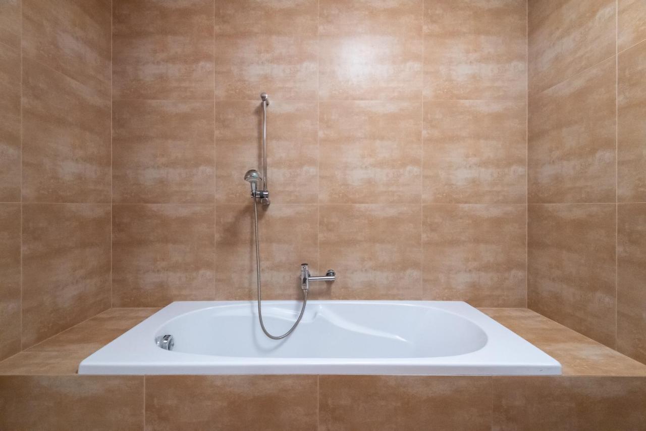 Luxury Apartment In The Center Of Прага Екстер'єр фото