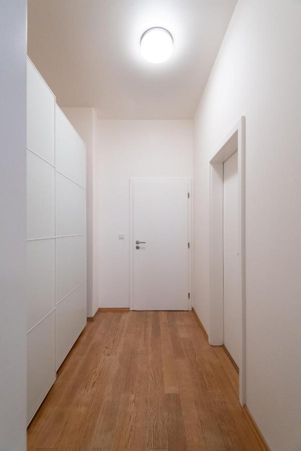 Luxury Apartment In The Center Of Прага Екстер'єр фото